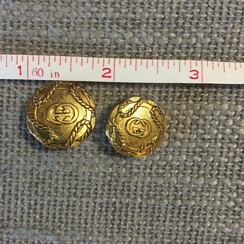 Gucci Buttons - Picture 2 of 3